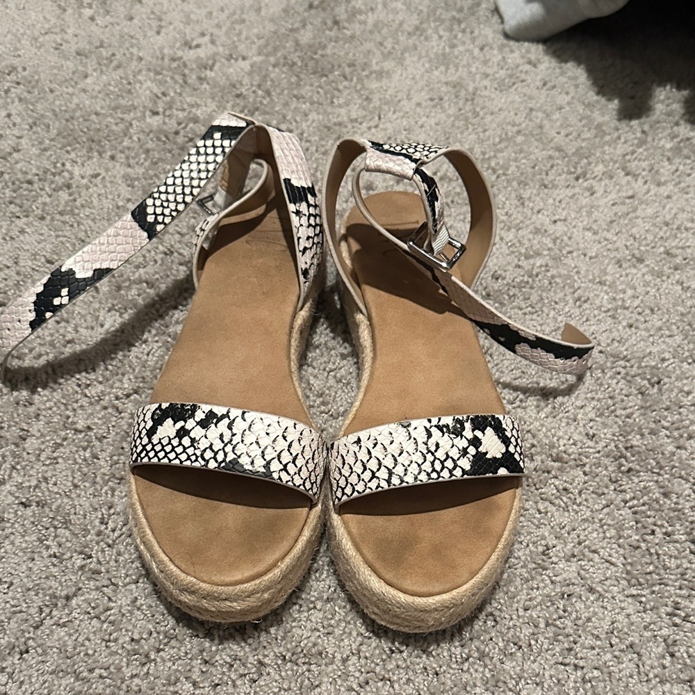 INC International Concepts Black and White Espadrille Sandals